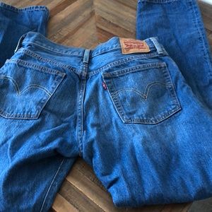 Levi’s 501 straight leg jeans